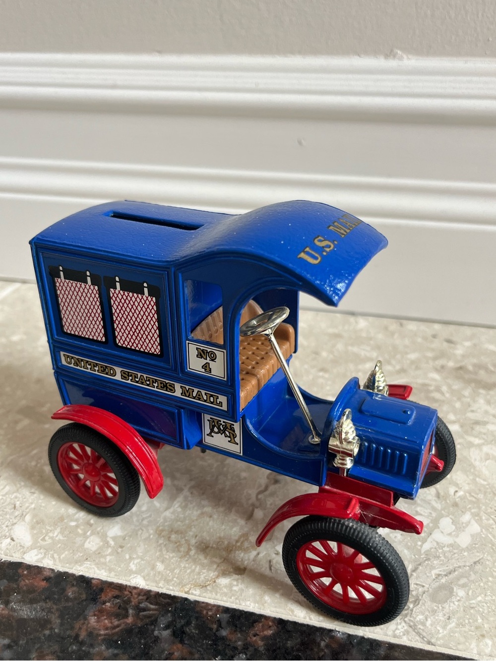 Ertl 1905 ford US mail truck coin bank